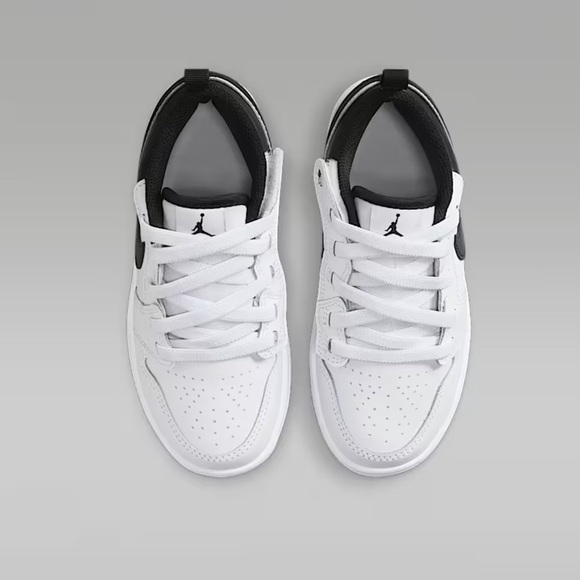 Nike Jordan 1 low alt shoes size 5c - Picture 3 of 9